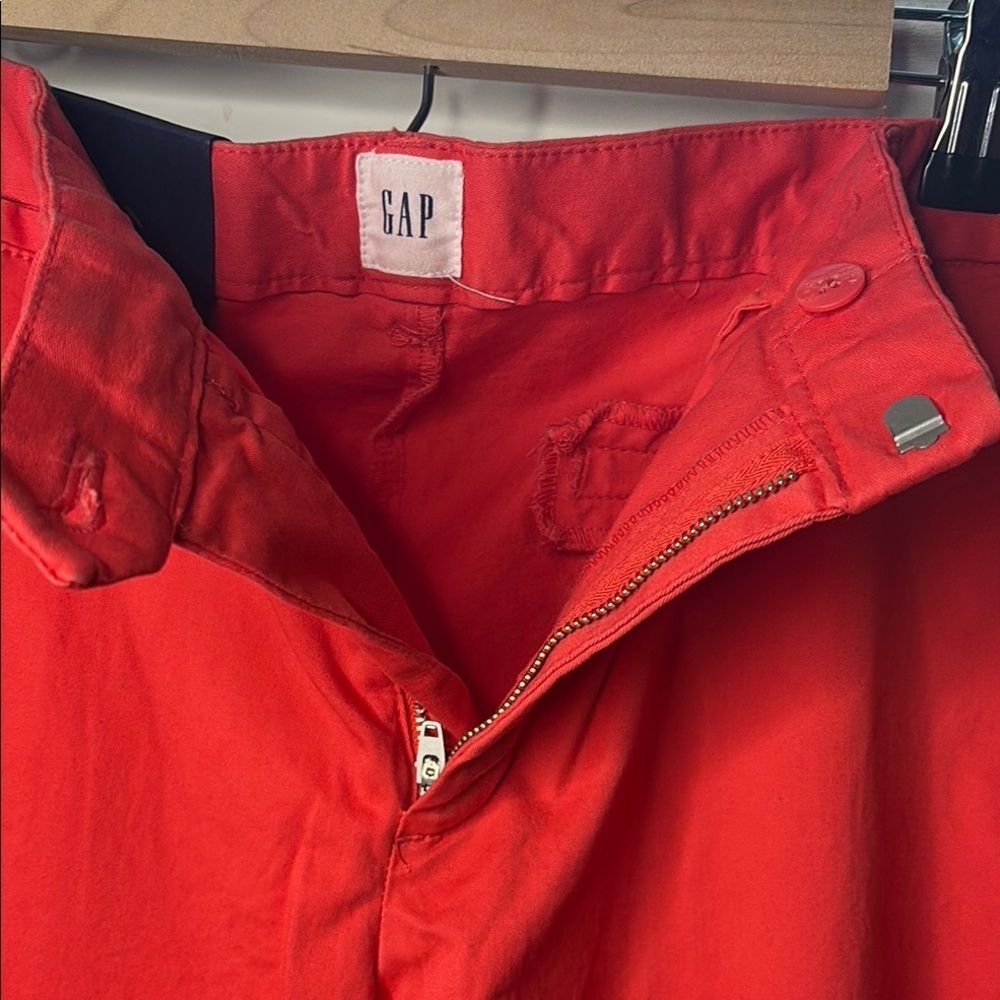 NWT GAP Slim City Cropped Coral Pants - Picture 5 of 6